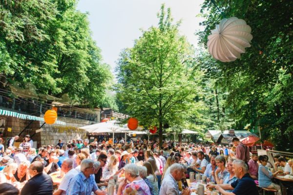 Entlas-keller Biergarten Gmbh An Den Kellern Erlangen ENTLAS KELLER ERLANGEN | 267. Erlanger Bergkirchweih